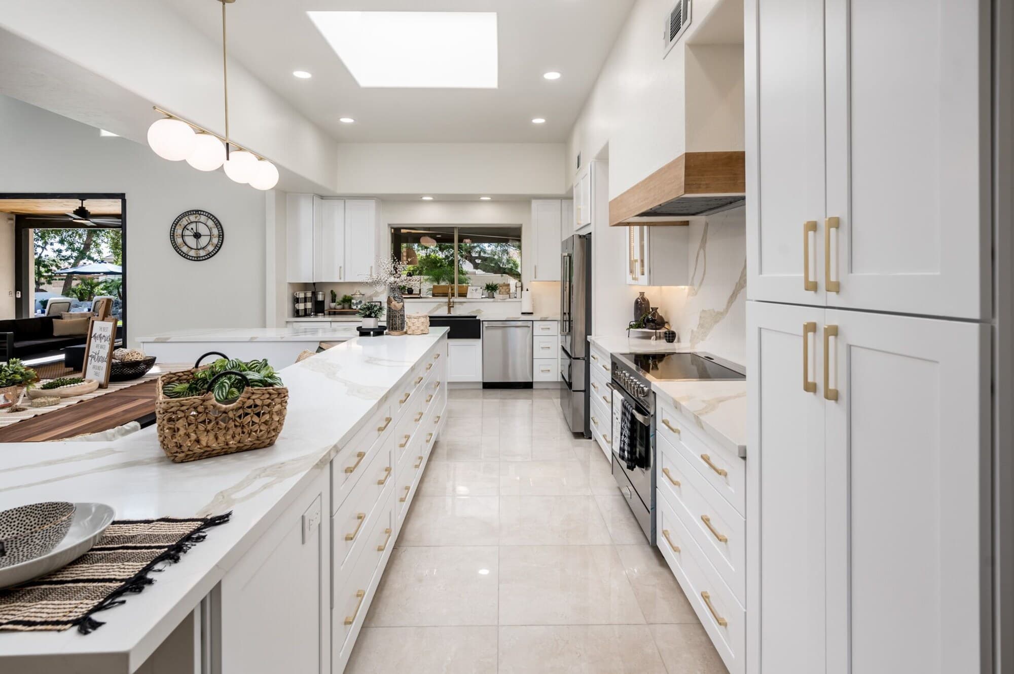 Fully equipped chef’s kitchen